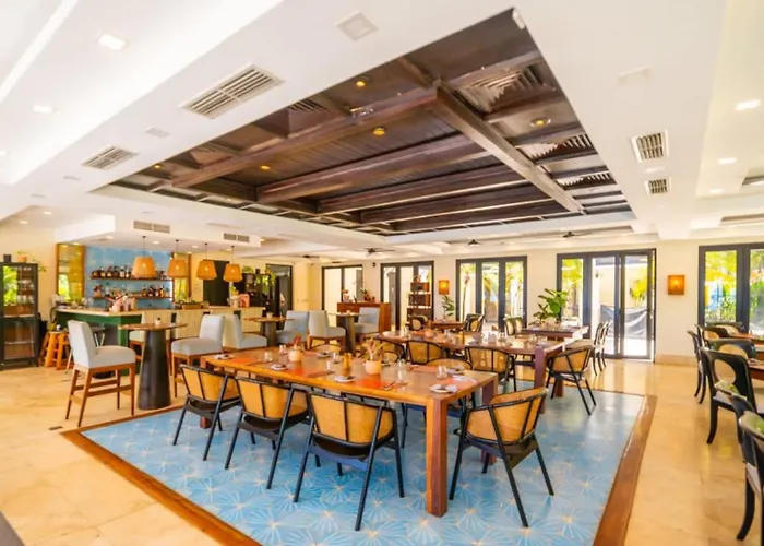 Spacious One-bedroom With Pool View, Balcony & Club Access * Coco